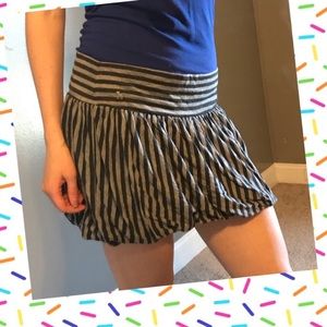 🦌 Old Navy Mini Skirt
